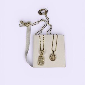 Elegant Gold Pendant Necklace Set